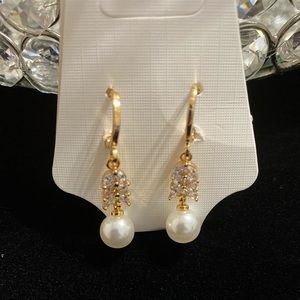 Pearls earrings